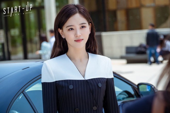 "Ác nữ" U40 đẹp ngang Yoona: Ngoài đời trẻ lâu không tưởng, từng có màn hở bạo đi vào lịch sử- Ảnh 5.