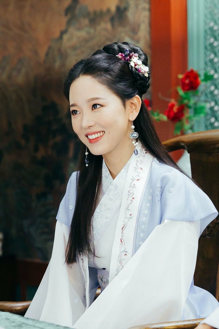 "Ác nữ" U40 đẹp ngang Yoona: Ngoài đời trẻ lâu không tưởng, từng có màn hở bạo đi vào lịch sử- Ảnh 4.
