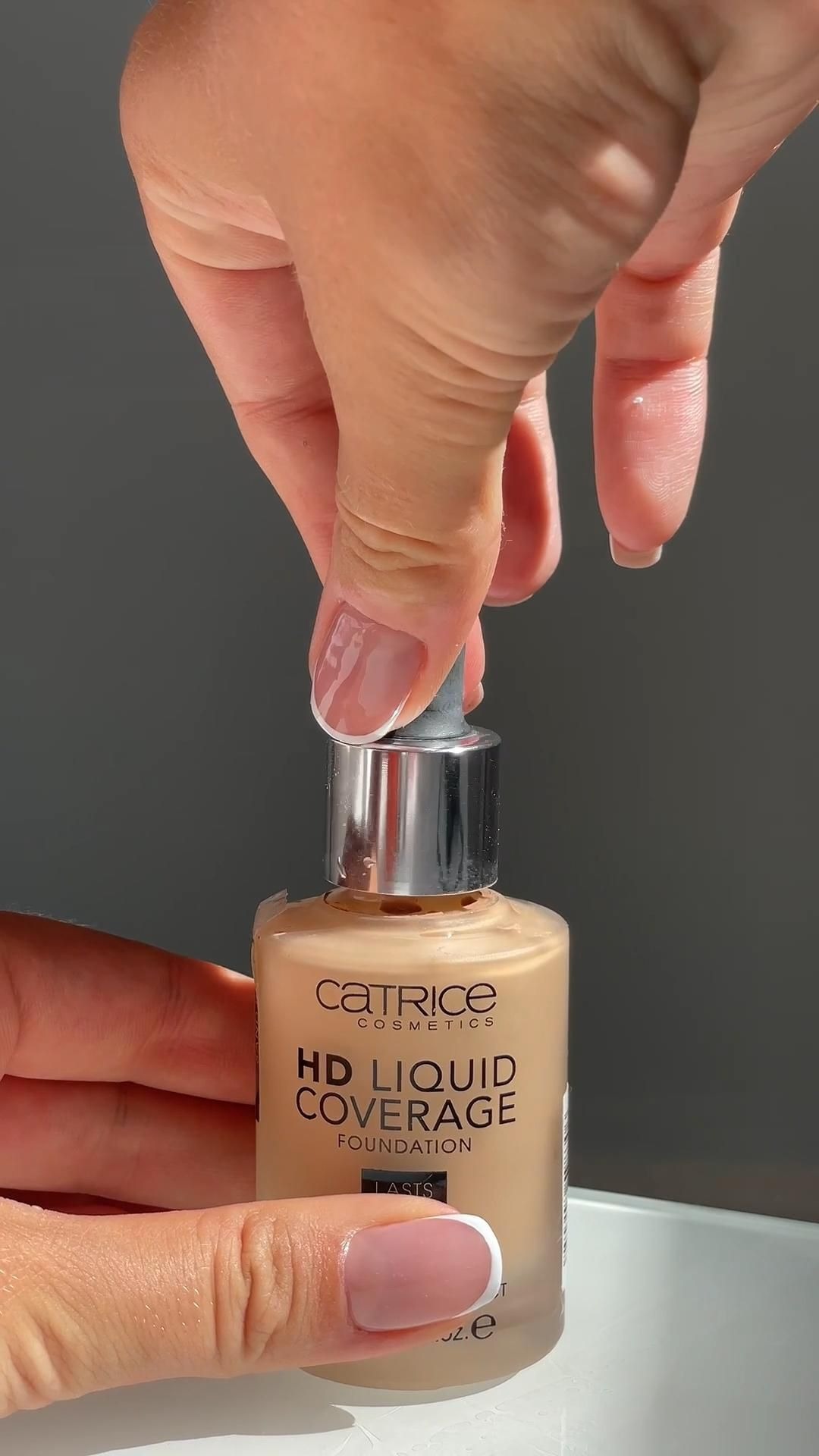 Review lọ kem nền 