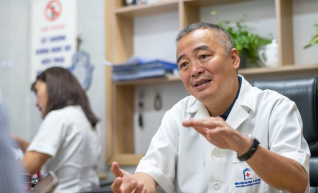 PGS Nguyễn Lân Hiếu chỉ ra 2 nhược điểm của các bác sĩ nội trú khi chọn chuyên ngành: Không nên a dua và cũng đừng cố đấm ăn xôi- Ảnh 2. PGS Nguyễn Lân Hiếu chỉ ra 2 nhược điểm của các bác sĩ nội trú khi chọn chuyên ngành: Không nên a dua và cũng đừng cố đấm ăn xôi- Ảnh 2.