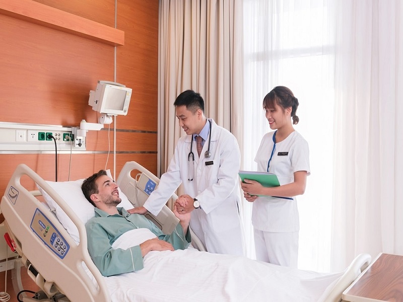 Thu nhập 70.000 USD/năm nhưng không có thời gian tiêu tiền: Cuộc sống của Bác sĩ nội trú tại Mỹ "nghẹt thở" như thế nào?- Ảnh 1.
