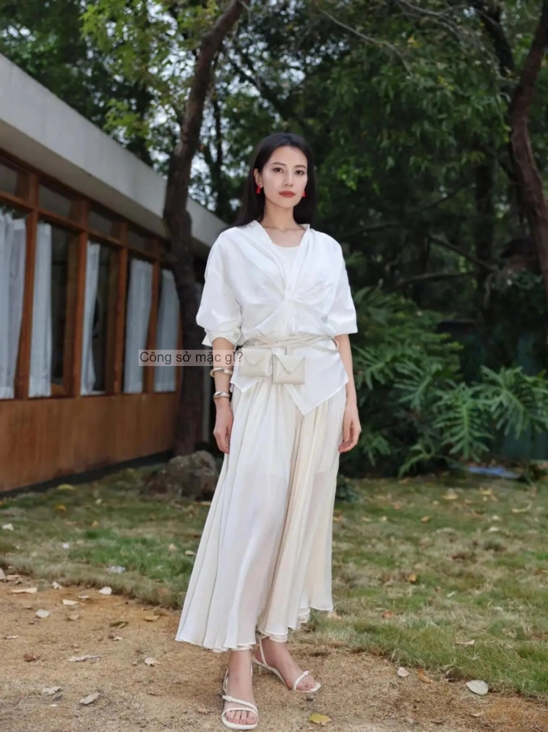 Mùa thu này, áo sơ mi lại hot trở lại! Ngay cả Cao Viên Viên cũng mê mặc, phối cùng váy hay quần đều rất đẹp- Ảnh 4.