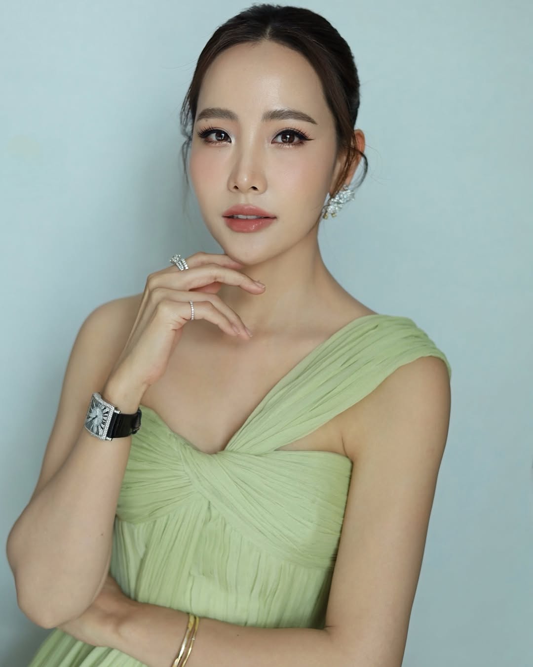 Phu nhân Thủ tướng Thái Lan 39 tuổi trẻ đẹp phát hờn: Từ lâu đã kết thân 1 loại nước thải mỡ, làm trắng da, người Việt không lạ vì thường dùng chữa ho, viêm họng- Ảnh 7.