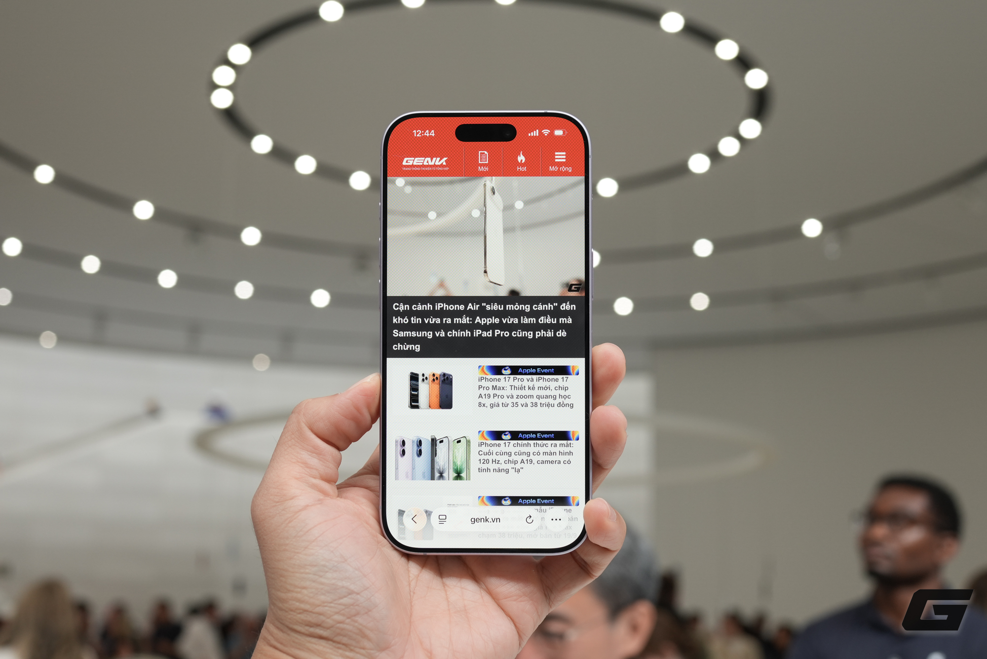 Trên tay iPhone 17 "cuối cùng cũng có 120Hz": Apple đã làm đúng điều người dùng mong đợi từ lâu- Ảnh 10.