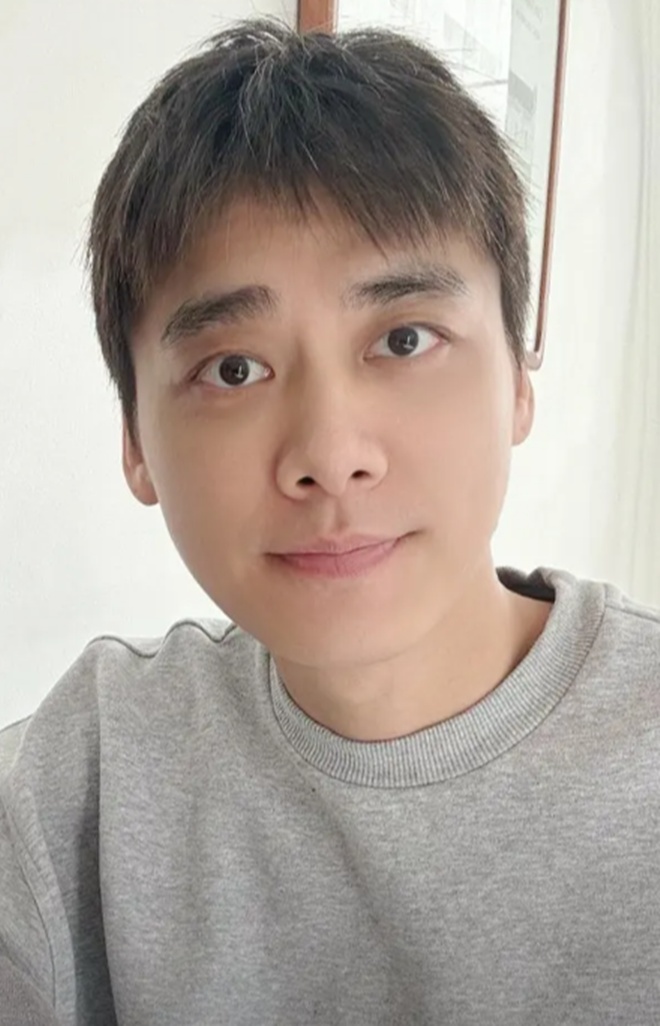 Sự hết thời của 1 sao hạng A: Nh&acirc;n c&aacute;ch tệ hại 3 năm kh&ocirc;ng ai mời đ&oacute;ng phim, phải quỳ gối xin lỗi kh&aacute;n giả- Ảnh 4.