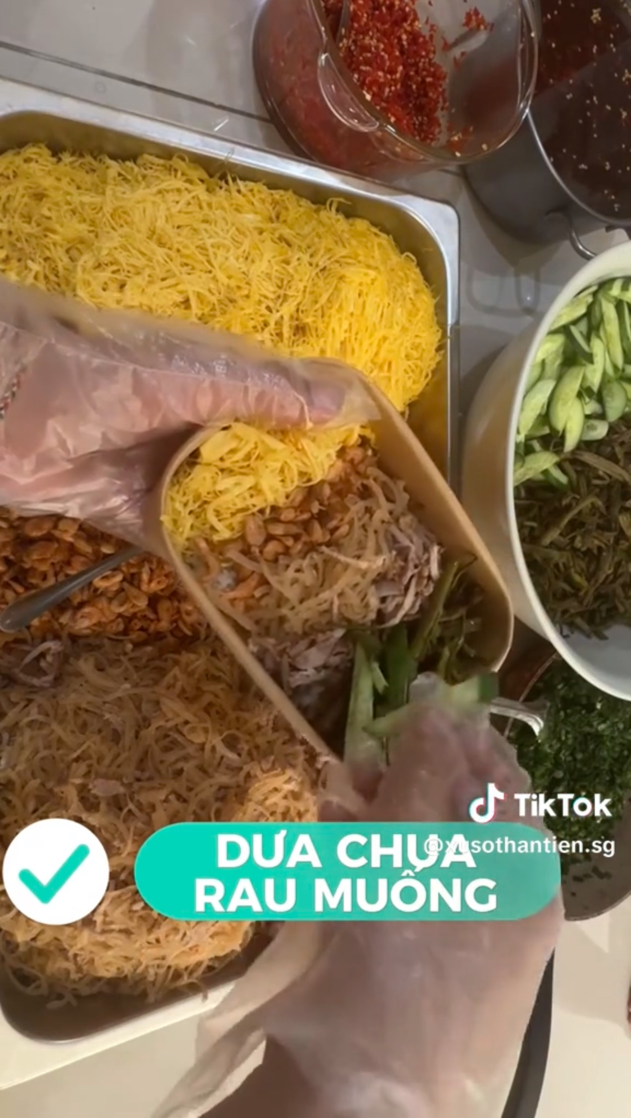 Quán cơm tấm miền Tây phải "toát mồ hôi hột" vì những đơn hàng "khủng" của Ngọc Trinh và Lâm Bảo Ngọc- Ảnh 3.
