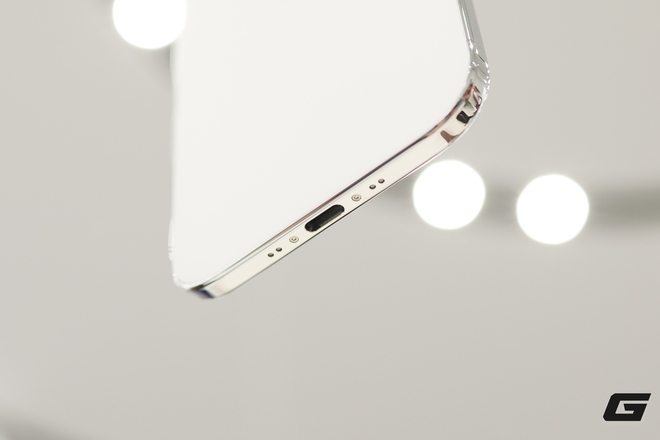 iPhone 17 và những "lần đầu tiên" trong lịch sử: từ màn hình 120 Hz đến iPhone mỏng nhất- Ảnh 4.