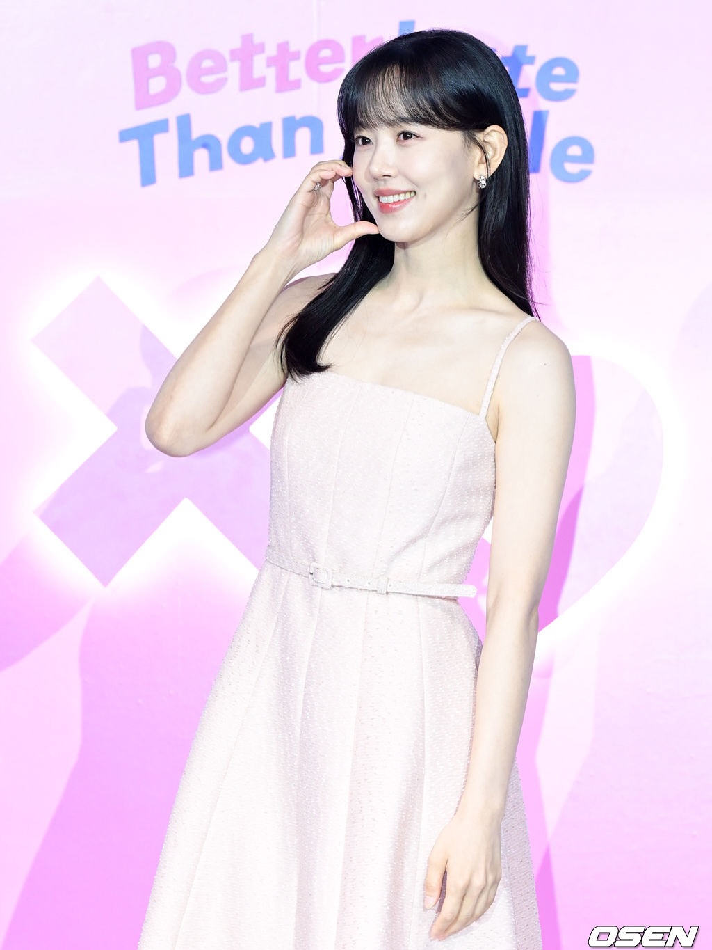 "Ác nữ" U40 đẹp ngang Yoona: Ngoài đời trẻ lâu không tưởng, từng có màn hở bạo đi vào lịch sử- Ảnh 7.
