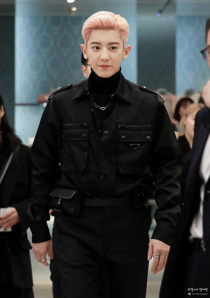 2 đại sứ ngoại tình với nhau, Prada chắc “sống khỏe” nhờ phí bồi thường hợp đồng- Ảnh 19.
