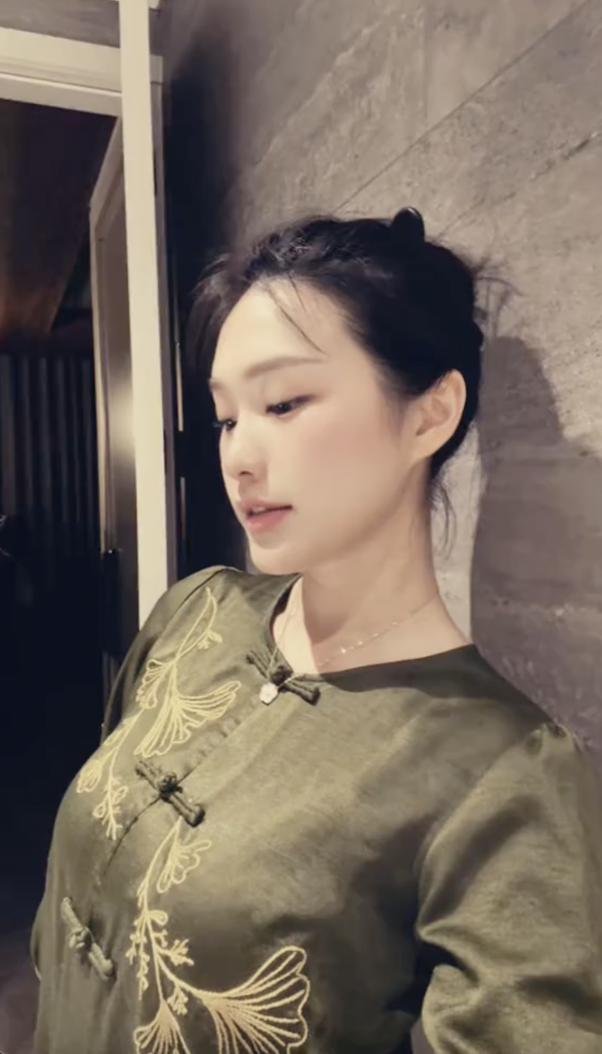 Vợ chồng Văn Hậu - Hải My rộn r&agrave;ng t&acirc;n gia biệt thự bề thế xa hoa, nội thất bạc tỷ lần đầu h&eacute; lộ- Ảnh 9.