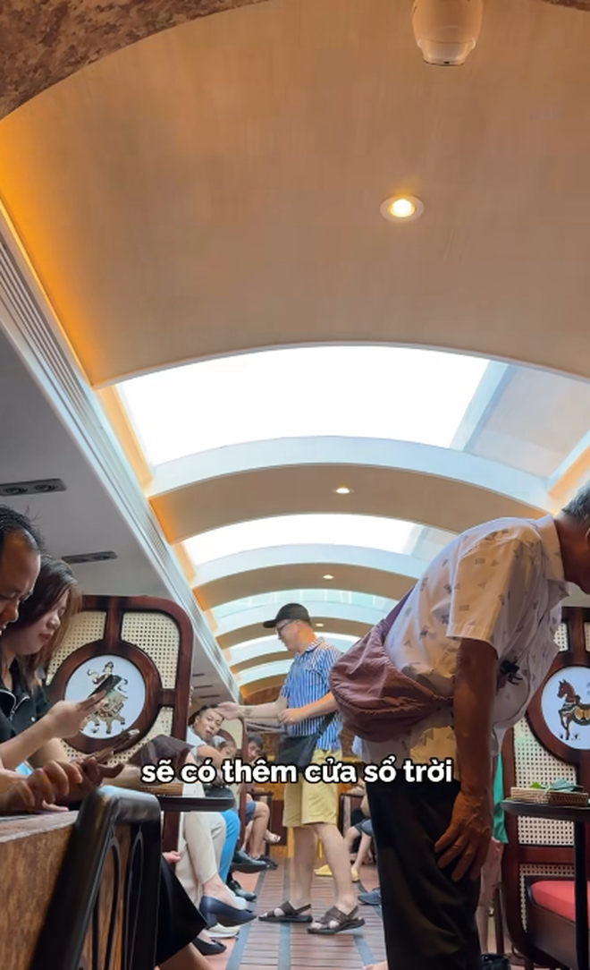 Du khách nhận xét công tâm tàu Hà Nội 5 Cửa Ô: "Không nghĩ đang đi tàu Việt Nam, dịch vụ chuẩn khách sạn"- Ảnh 9.