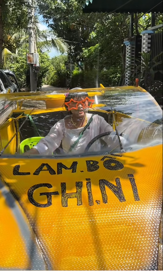 Giỡn mà thiệt: Người đàn ông ở Cà Mau mỗi tuần lại thấy cưới một lần, nhà có máy bay riêng, ê hề "siêu xe"...- Ảnh 10.