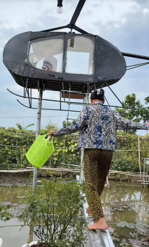 Giỡn mà thiệt: Người đàn ông ở Cà Mau mỗi tuần lại thấy cưới một lần, nhà có máy bay riêng, ê hề "siêu xe"...- Ảnh 17.
