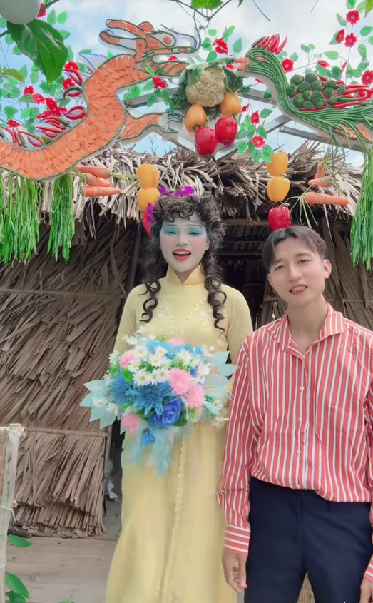 Giỡn mà thiệt: Người đàn ông ở Cà Mau mỗi tuần lại thấy cưới một lần, nhà có máy bay riêng, ê hề "siêu xe"...- Ảnh 4.