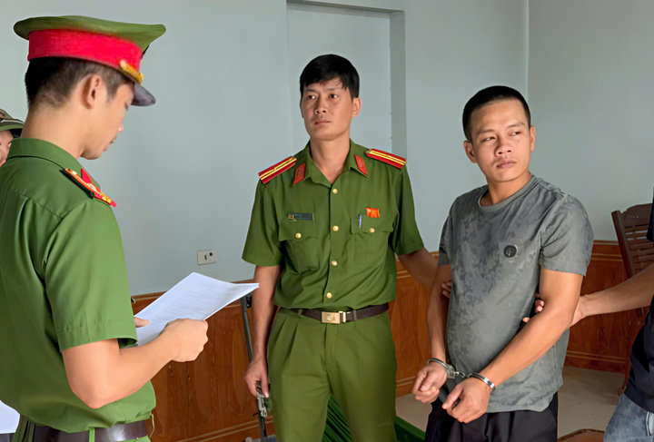 Bắt giam kẻ nhiều lần ngược đãi, hành hạ con ruột ở Bắc Ninh- Ảnh 1.