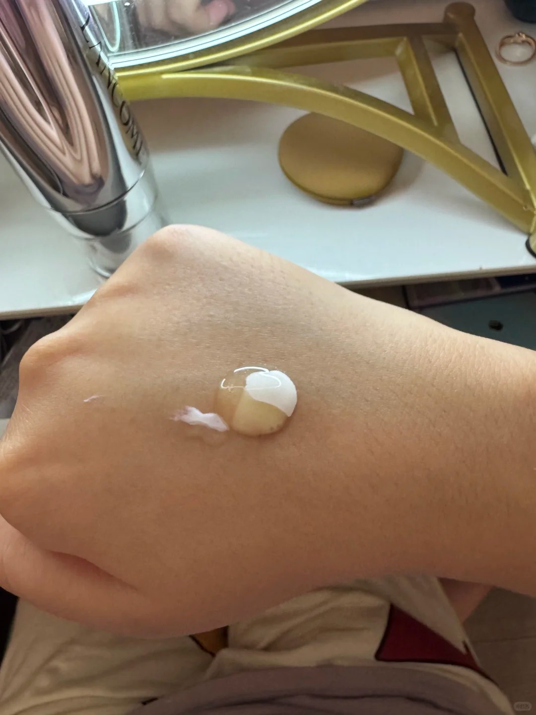 Dưỡng da kiểu phú bà với "serum tươi" để tăng gấp 3 hiệu quả ngừa lão hóa từ bên trong- Ảnh 2.