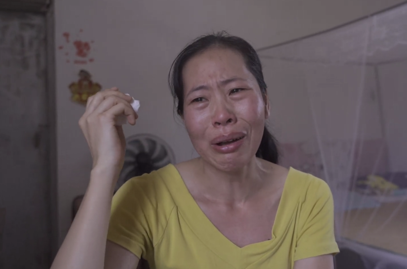 Bà mẹ U50 ôm mặt khóc trong đêm: "Chỉ vì một câu nói trên mâm cơm, tôi mất con mãi mãi"- Ảnh 1.