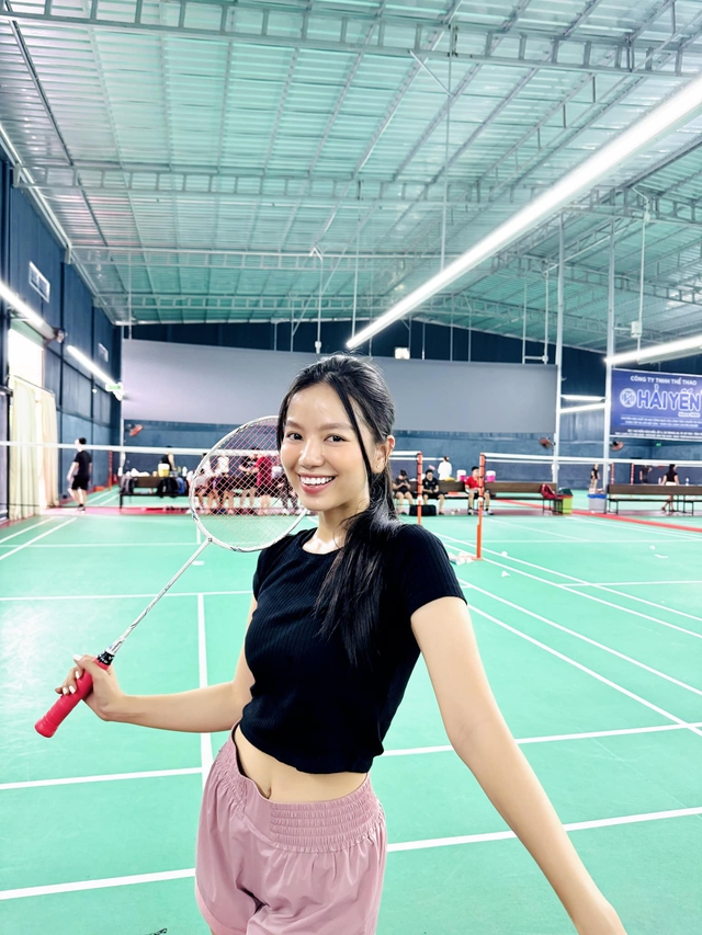 Bí quyết giữ dáng và năng lượng tích cực của “bông hồng” Mưa đỏ- Ảnh 4.