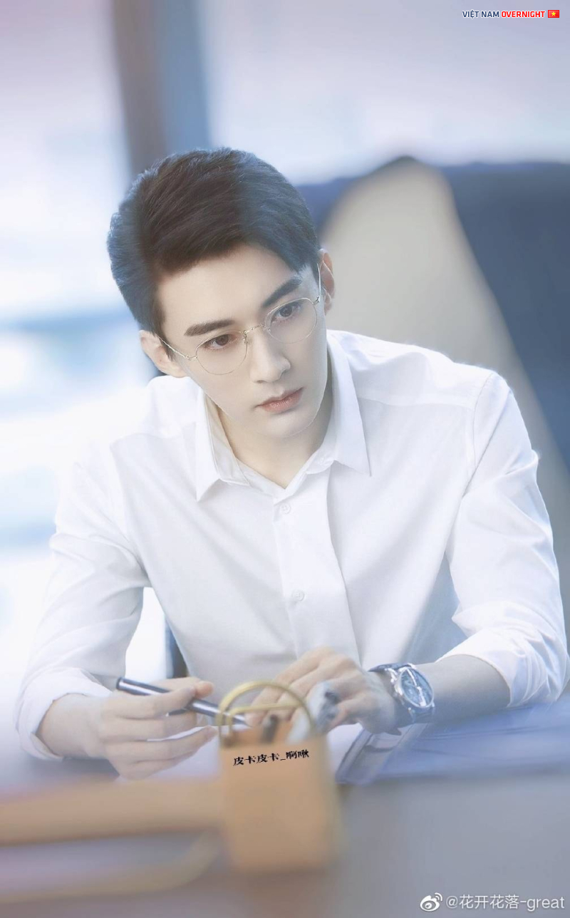 10 tổng tài đẹp nhất Trung Quốc: Vương Hạc Đệ xếp thứ 2, hạng 1 tuyệt đỉnh không tả nổi- Ảnh 4.