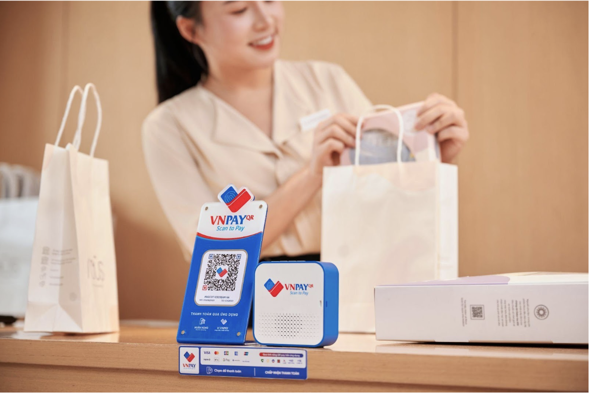 Đà Nẵng đón làn sóng khách quốc tế, tiểu thương ‘chốt đơn’ nhanh nhờ VNPAY-QR- Ảnh 2.