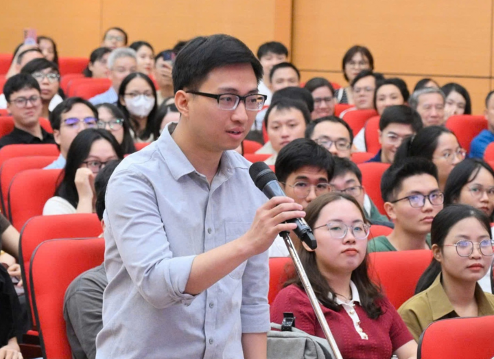 Những tân bác sĩ được xin info nhiều nhất sau buổi chọn chuyên ngành nội trú- Ảnh 1.