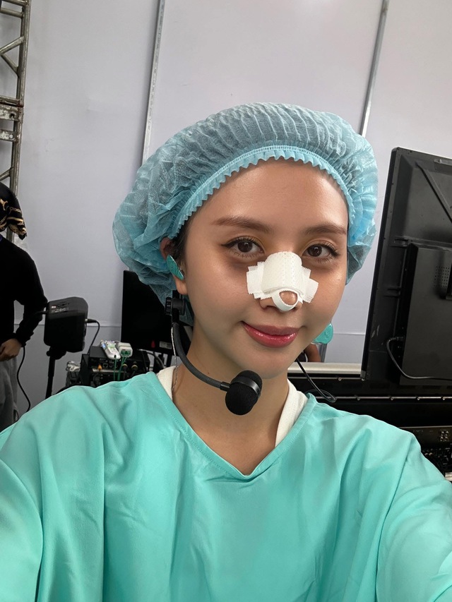 Quỳnh Anh Shyn “độ” mũi, khoe ầm ĩ nhưng không ai tin- Ảnh 1.