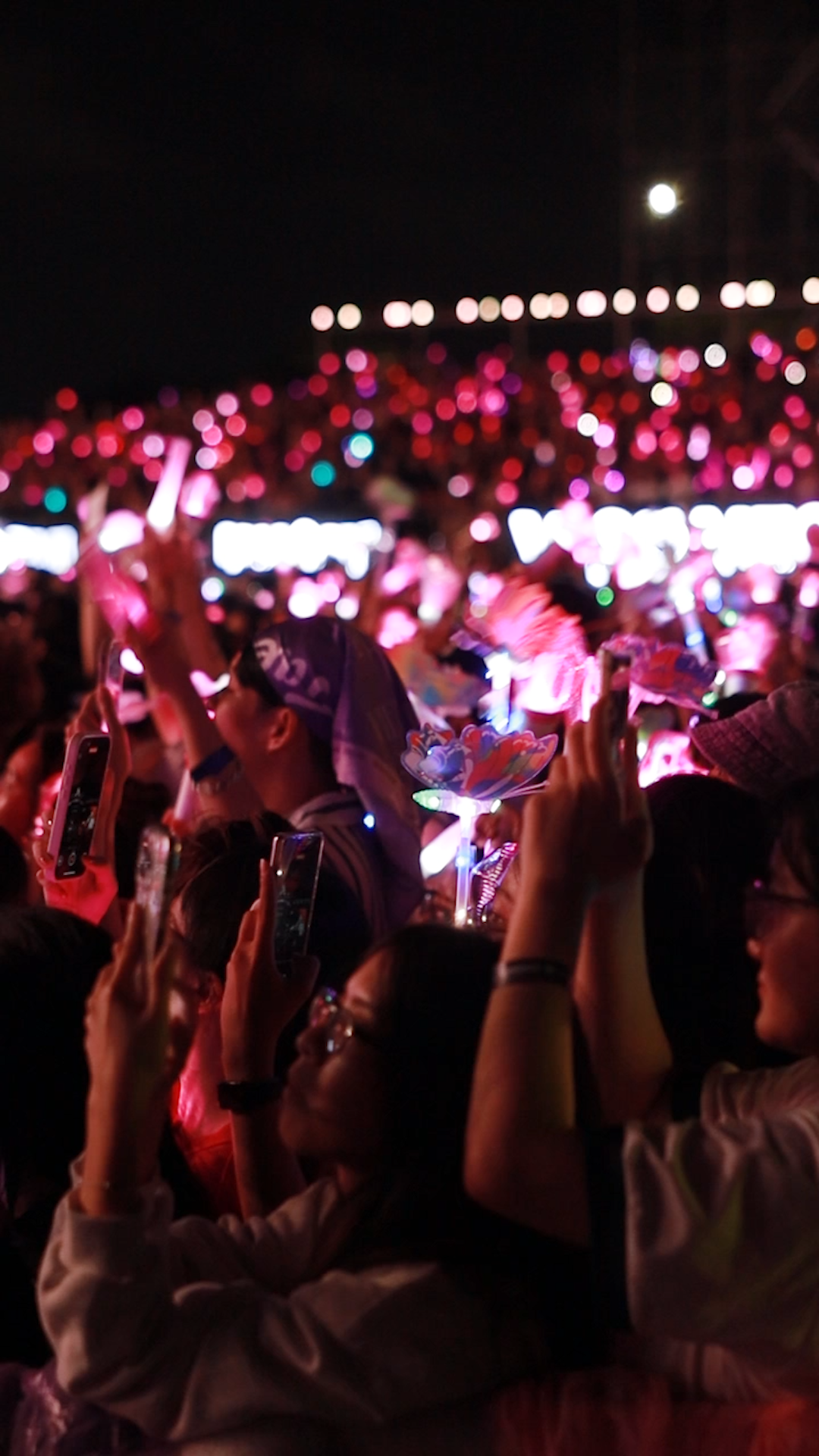 The K Showtime: Taeyeon, U-Know và dàn idol Kpop đỉnh cao mang thanh xuân trở về, chiêu đãi fan Việt bữa tiệc visual có 1-0-2- Ảnh 11.