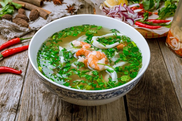 Không phải bún thang, món ăn chỉ từ 50.000 đồng/bát này mới là hương vị Việt lọt top ngon nhất thế giới- Ảnh 1.