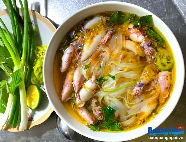 Không phải bún thang, món ăn chỉ từ 50.000 đồng/bát này mới là hương vị Việt lọt top ngon nhất thế giới- Ảnh 4.
