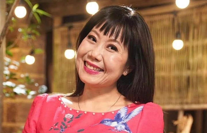 Sao nữ Gặp nhau cuối tuần sau 25 năm: Người sống cô đơn, người làm mẹ đơn thân- Ảnh 6. Sao nữ Gặp nhau cuối tuần sau 25 năm: Người sống cô đơn, người làm mẹ đơn thân- Ảnh 6.