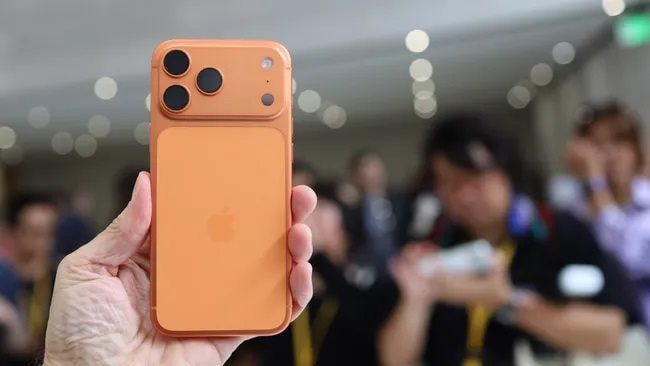 Đang là "kẻ ghét iPhone thậm tệ", tôi đổi ngay thái độ khi thấy iPhone 17 Pro Max: Thực sự phải mua ngay- Ảnh 1.