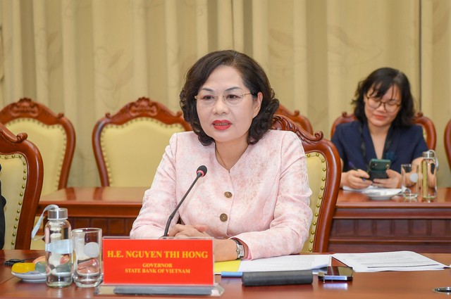 Profile ấn tượng của bà Nguyễn Thị Hồng: Đi lên từ vị trí chuyên viên, hai lần được vinh danh trong Top Thống đốc xuất sắc nhất thế giới, là một trong 50 người phụ nữ ảnh hưởng nhất Việt Nam năm 2019- Ảnh 1.