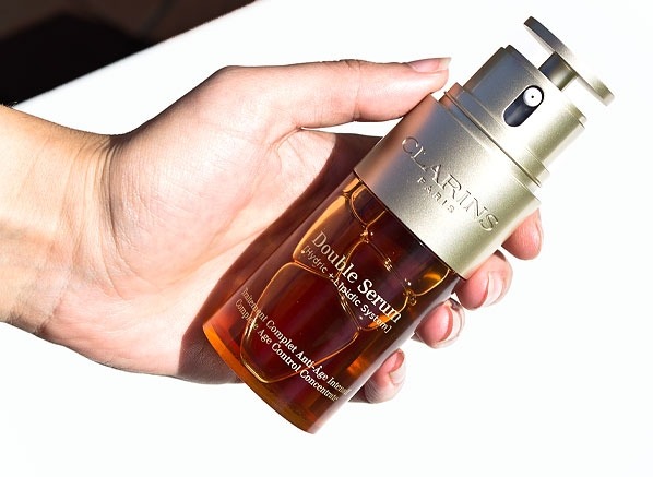 Nói thật phụ nữ 25+ nên mua 6 serum này: Chống già cực nhạy, da cứ mơn mởn như chồi non thôi!- Ảnh 1.