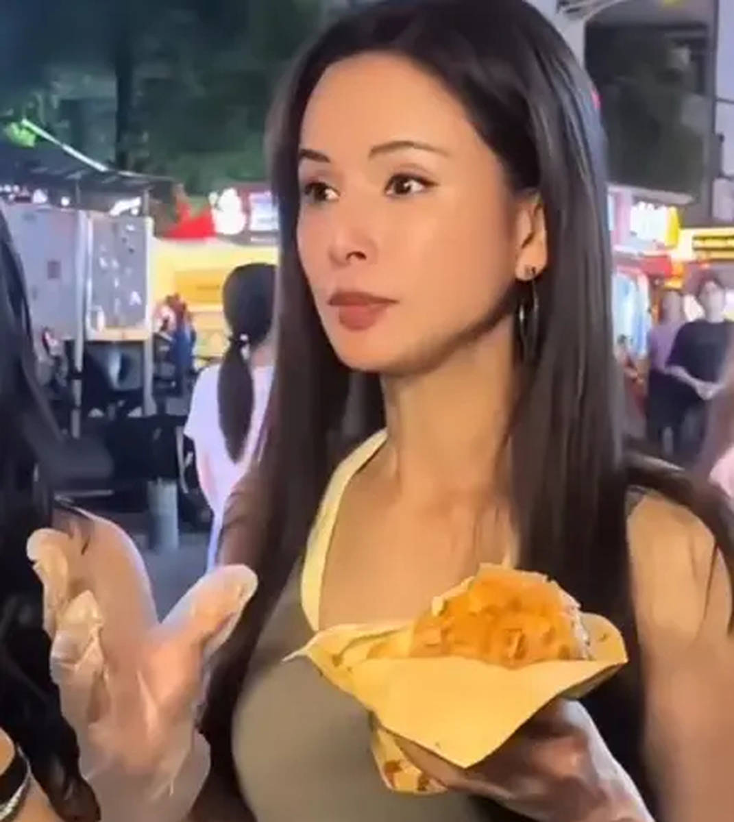 Cam thường đáng kinh ngạc của "Tiểu Long Nữ" 59 tuổi- Ảnh 5.