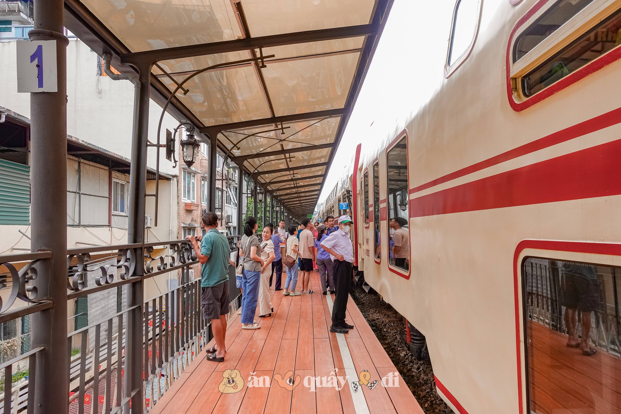 Chi 550k trải nghiệm 3,5h trên tàu 