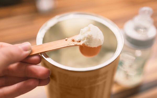 "Thực phẩm bổ sung" tr&ecirc;n hộp sữa l&agrave; g&igrave;? Điều mẹ n&agrave;o cũng n&ecirc;n hiểu r&otilde; trước khi quyết định cho con d&ugrave;ng sữa c&ocirc;ng thức- Ảnh 3.