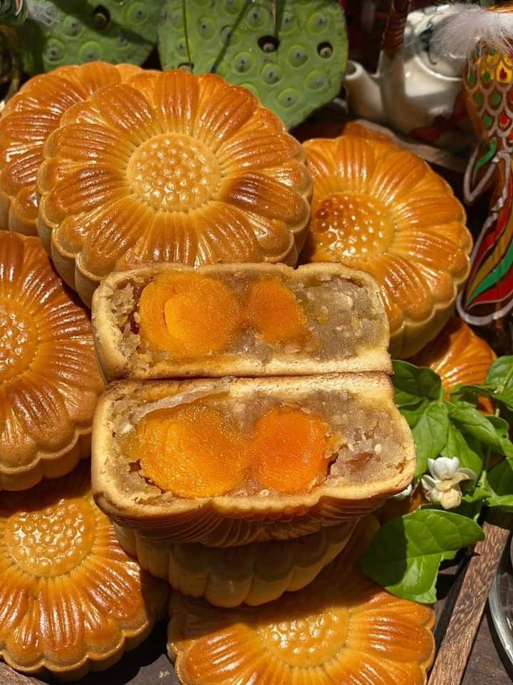 Vào vụ bánh Trung thu, trứng muối tươi 