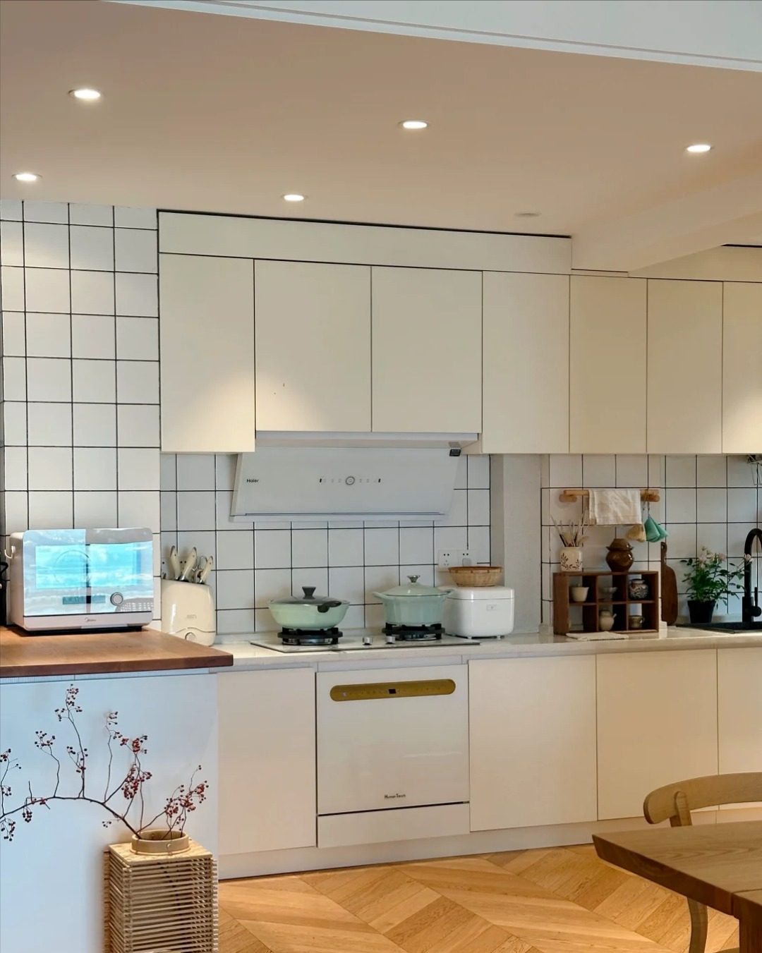 Người thợ già hiểu biết nói: Máy hút mùi không cần mua loại đắt đỏ, cứ đủ 5 tiêu chí này là CHỐT!- Ảnh 1.