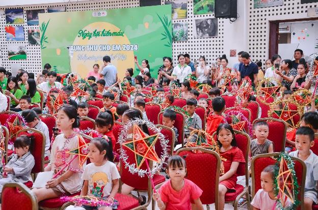 Khi người trẻ hóa thân thành “Sứ giả Trung thu” tạo nên mùa trăng cổ tích- Ảnh 2.