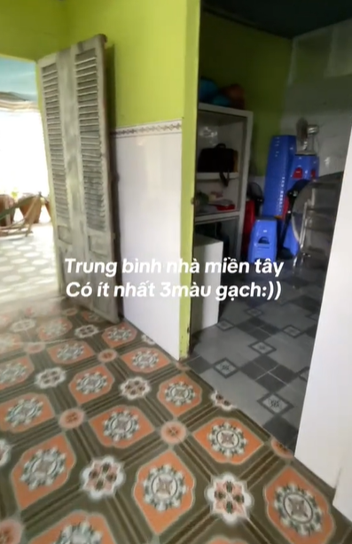 "Đặc sản" nhà miền Tây: Lát nhiều loại gạch từ sân cho đến nhà sau, còn muốn lát ra tới đường lộ- Ảnh 8.