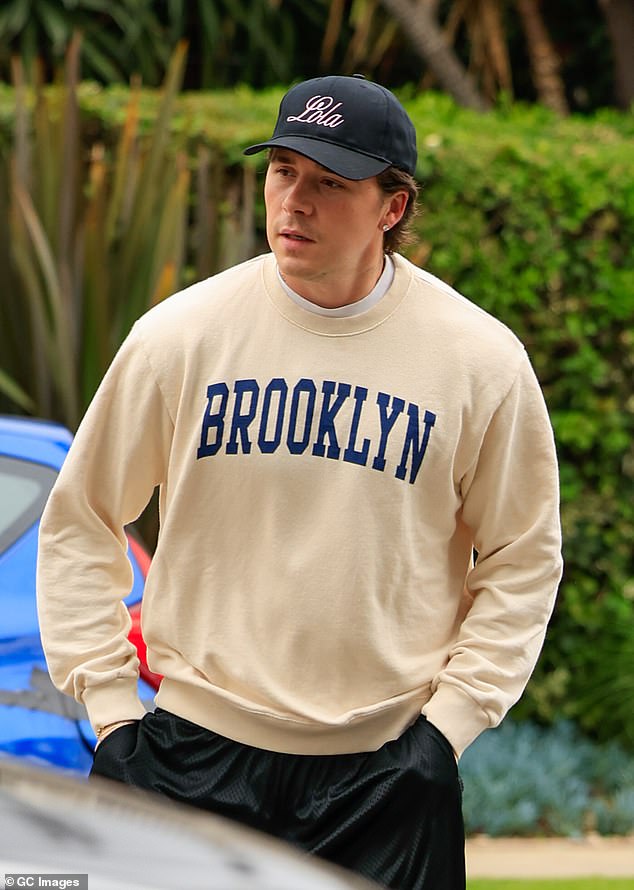 Cậu hai nhà Beckham lúng túng né tránh khi bị hỏi về “drama” gia đình với anh cả Brooklyn- Ảnh 2.