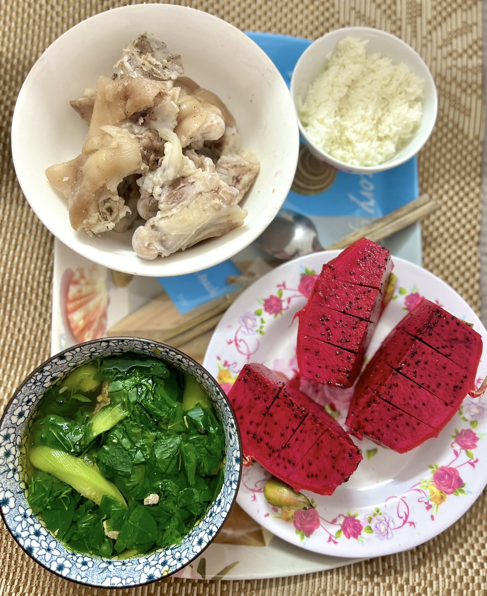 Cả nhà chồng thay phiên nhau nấu cơm cữ ngon cỡ nhà hàng cho bà đẻ: Mom này thắng đời 100-0 rồi!- Ảnh 17.