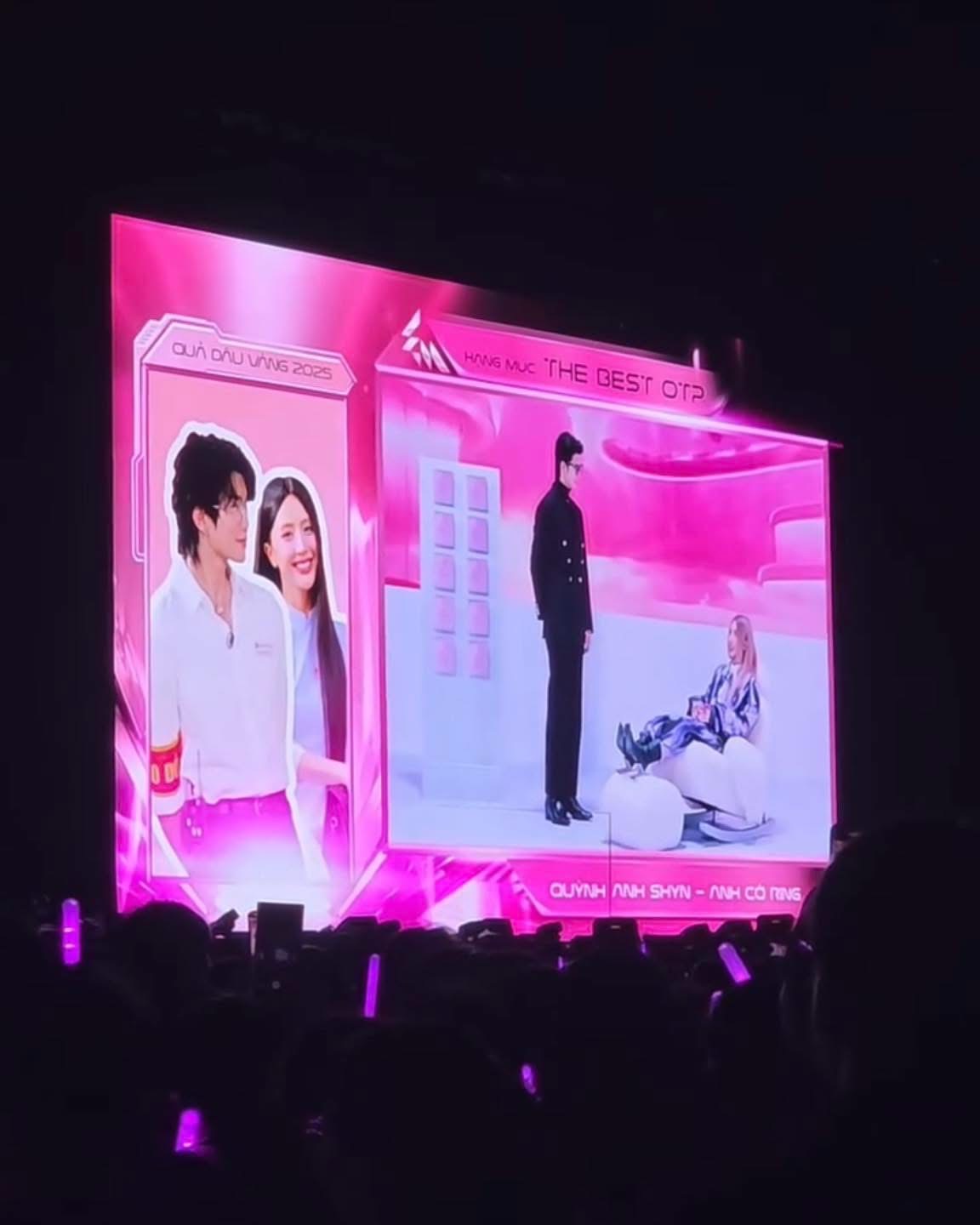Concert Em Xinh Say Hi đang làm gì với Tăng Duy Tân - Bích Phương thế này?- Ảnh 2.