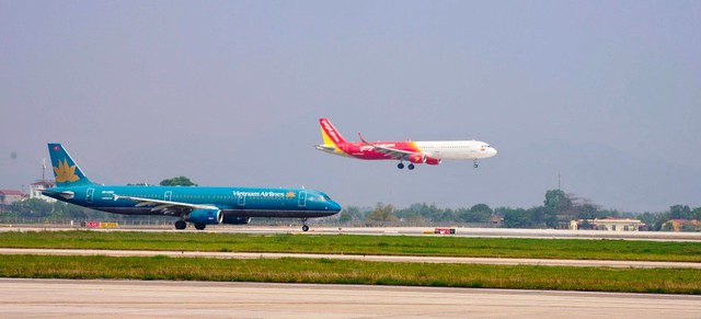 Vé máy bay Tết 2026 mở bán đợt đầu, đây là hạng hết nhanh nhất: Rẻ hơn hẳn thương gia, vẫn được ưu tiên- Ảnh 1.