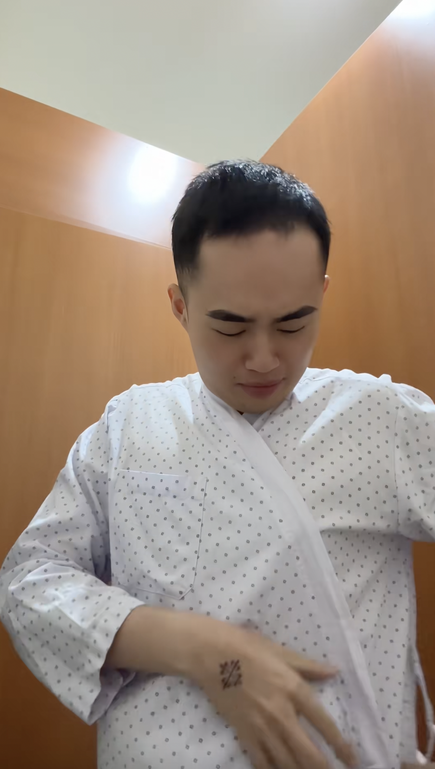 Tina Thảo Thi sao lại khổ sở thế này!- Ảnh 2.