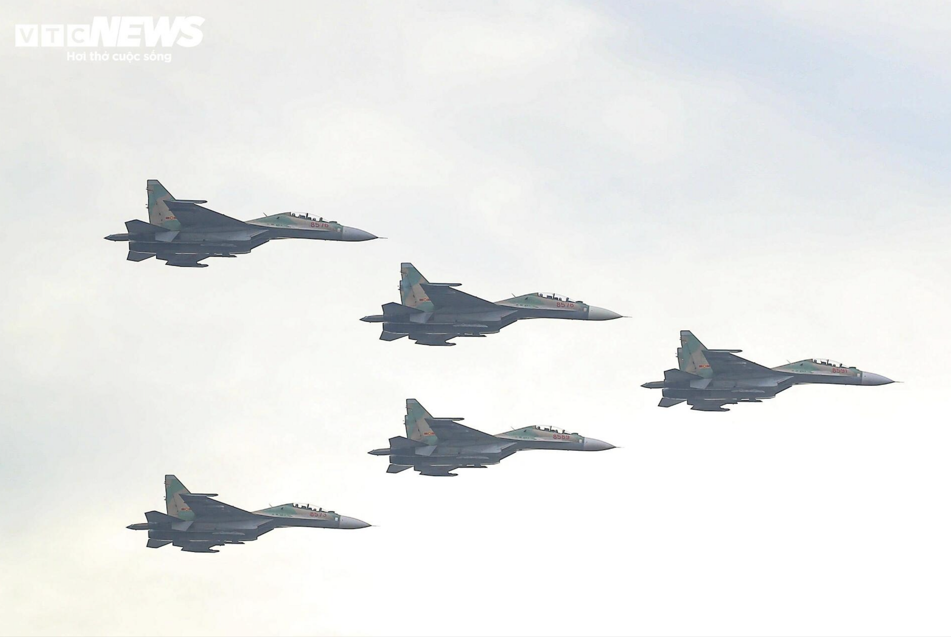 Gặp người dẫn đường biên đội chiến đấu cơ Su-30MK2 trên bầu trời Quốc khánh- Ảnh 5.