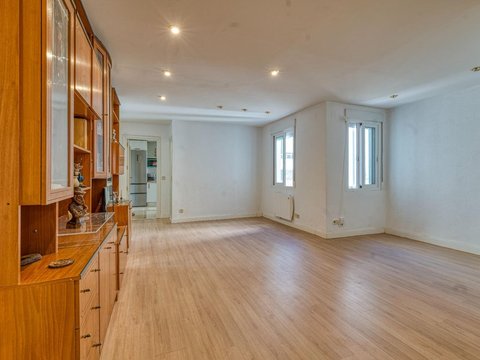 Người đàn ông chi 14 tỷ đồng thuê nhà kinh doanh chung cư mini, đang kinh doanh tốt chủ nhà đòi lại mỏ vàng: tòa phán 