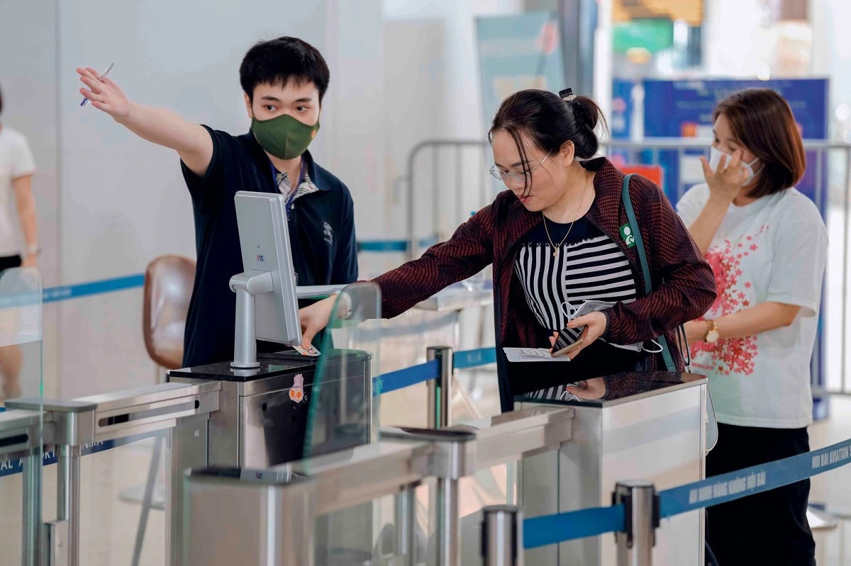 Sẽ áp dụng công nghệ sinh trắc học khi mua vé, kiểm tra an ninh, lên tàu bay- Ảnh 1.