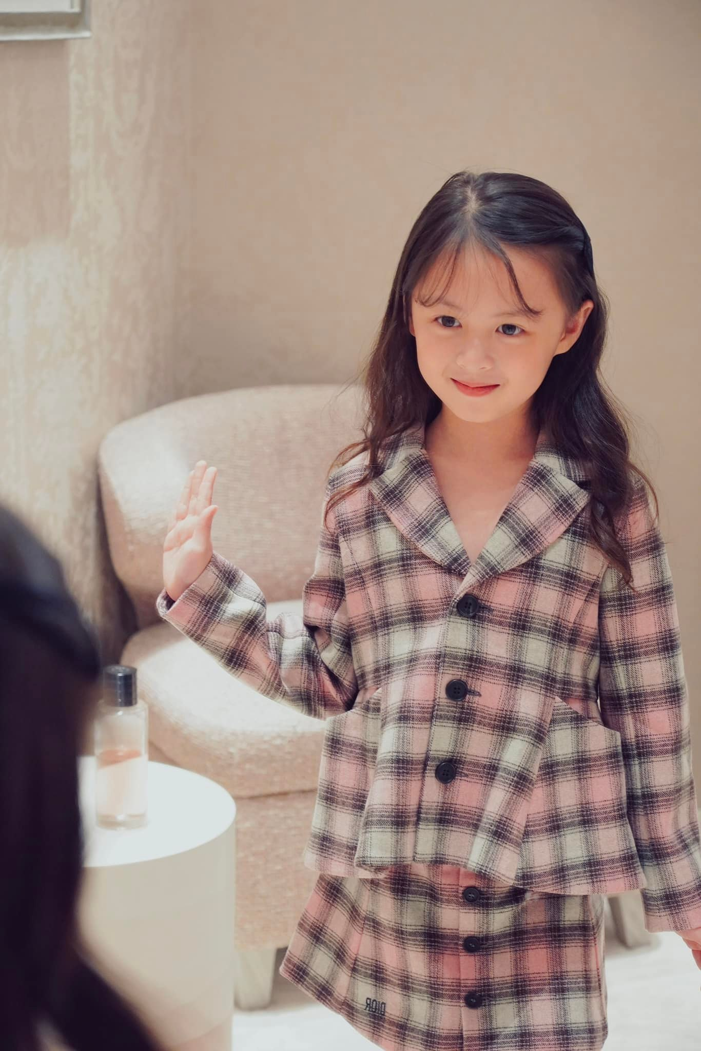 Bé Cam Cam nhà Kiên Hoàng - Heo Mi Nhon: Từ cô bé 