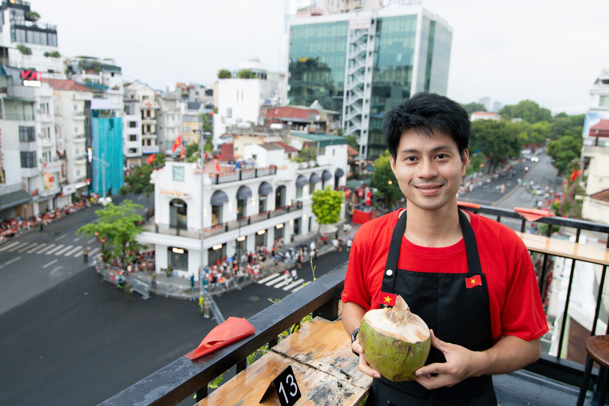 7 hàng quán hưởng trọn sự “mát mát” mùa thu Hà Nội: Nonêe, Vietsun Coffee có view bao trọn tuyến phố tấp nập nhất thủ đô- Ảnh 8.